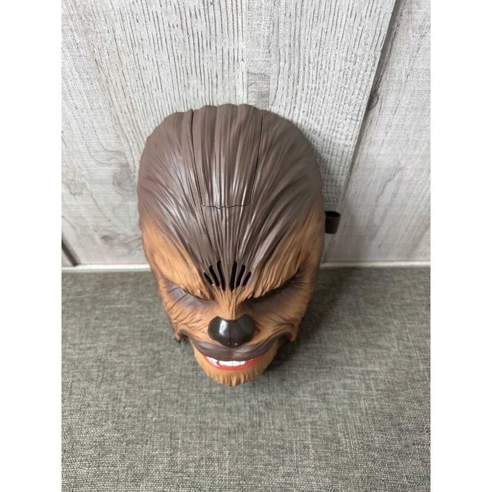 Chewbacca Electronic Mask w/ Sound Effects Hasbro Kids & Adults Adj Strap